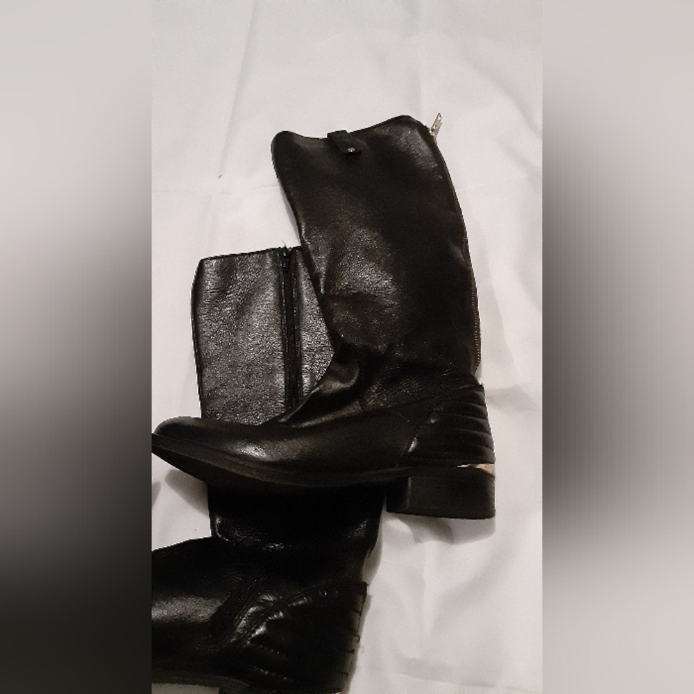 Steve Madden Size 8.5 Women's Black Leather Boots